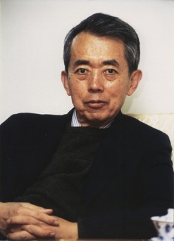 Portrait of Kwang-chih Chang